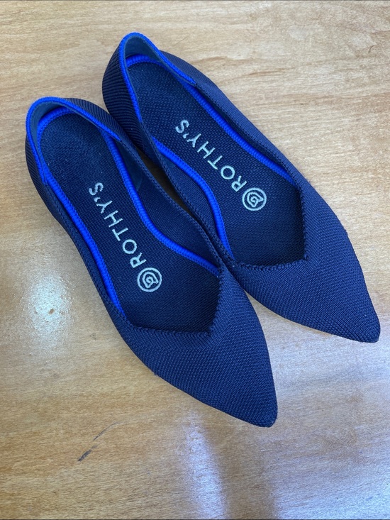 Rothy's Shoes - Rothy's Navy Pointed Knit Flats with Blue Trim. Size 5
